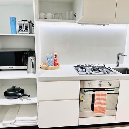 Melbourne Cbd Empire Apartment Екстериор снимка