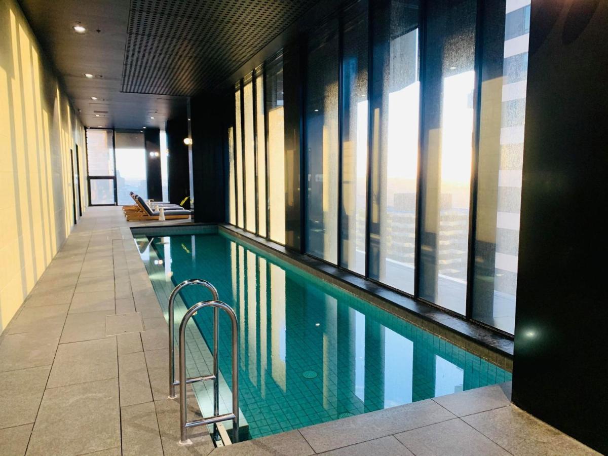 Melbourne Cbd Empire Apartment Екстериор снимка